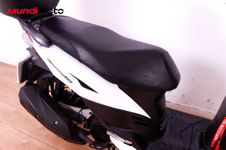 Motorbike image 13