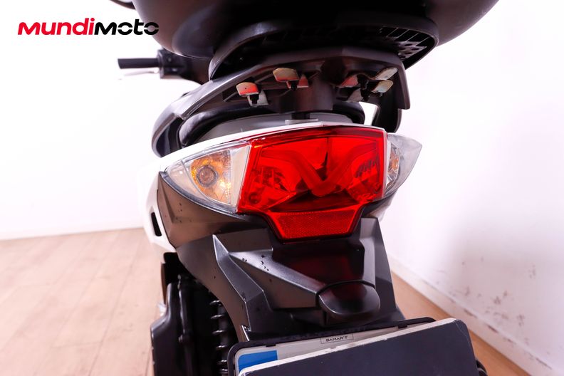 Motorbike image 9
