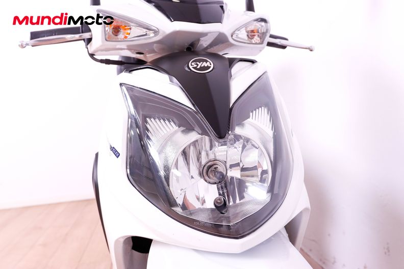 Motorbike image 4