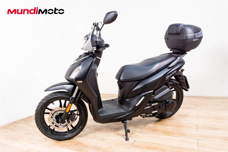 Motorbike image 6