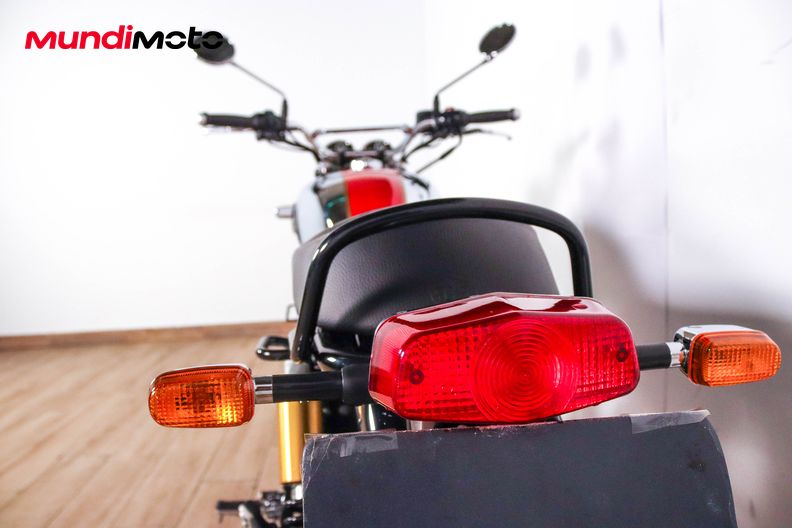 Motorbike image 9