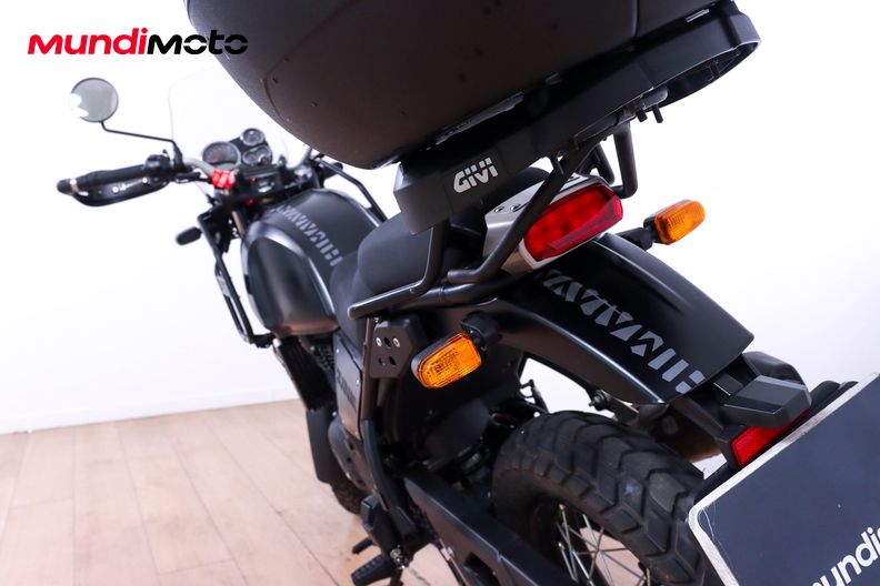 Motorbike image 9
