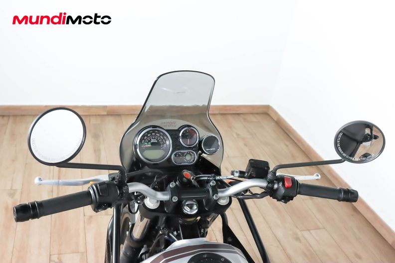 Motorbike image 10
