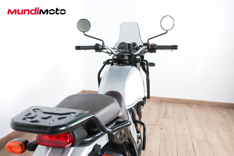 Motorbike image 3