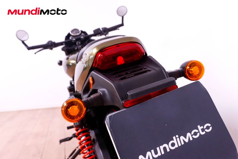Motorbike image 9