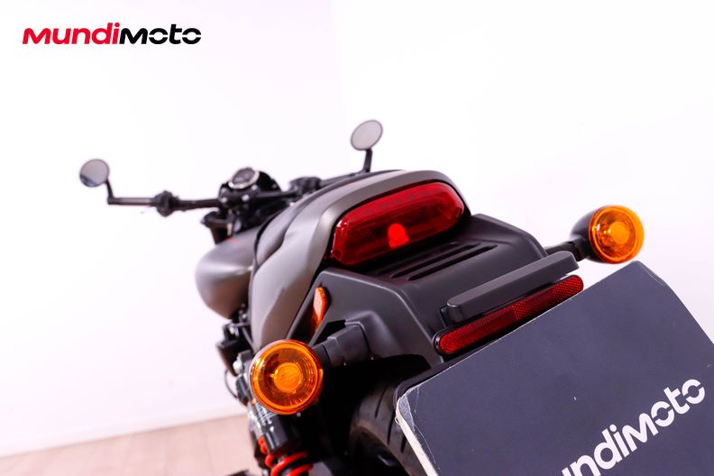 Motorbike image 9