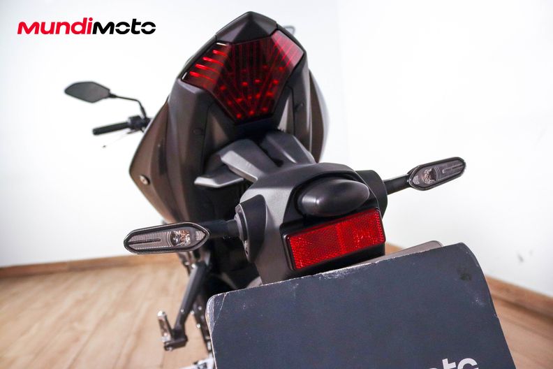 Motorbike image 9