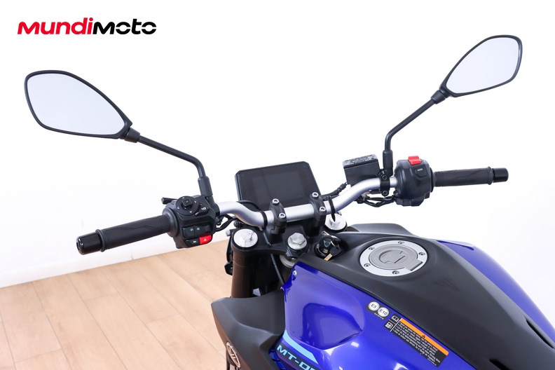 Motorbike image 10