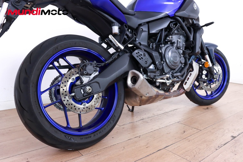 Motorbike image 3