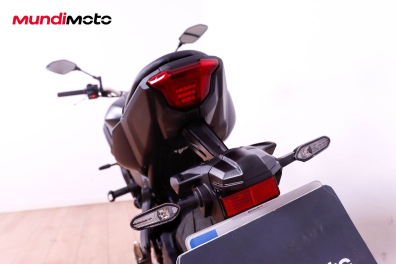 Motorbike image 9