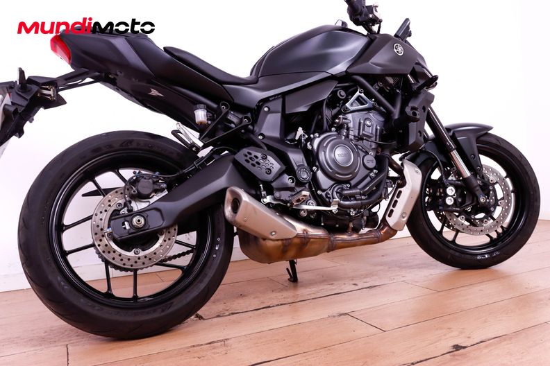 Motorbike image 3