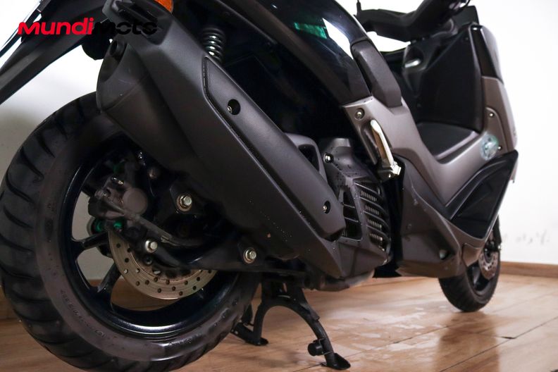 Motorbike image 3