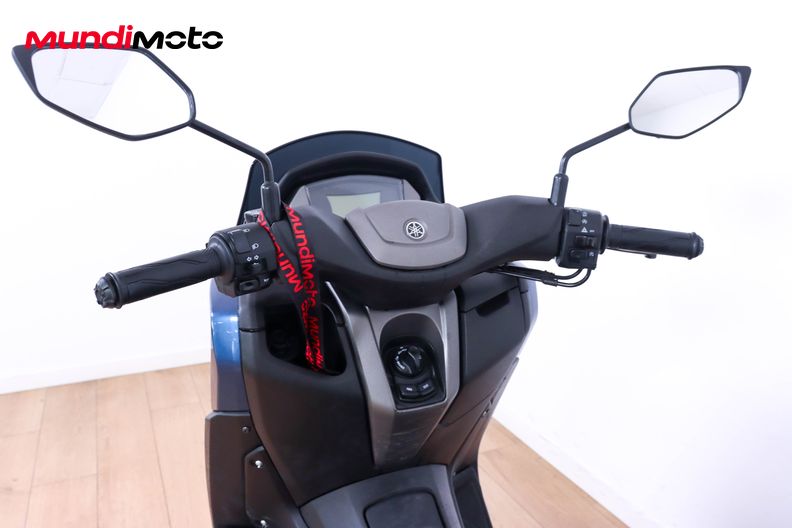 Motorbike image 10