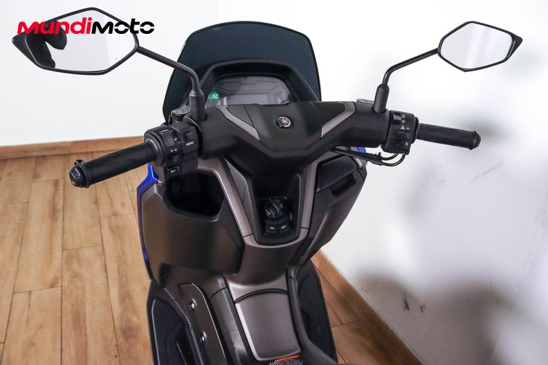 Motorbike image 10