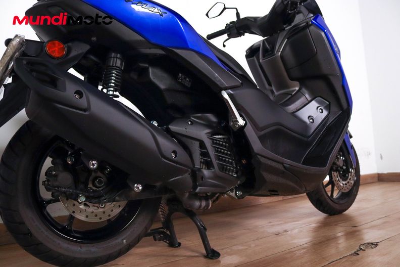 Motorbike image 3