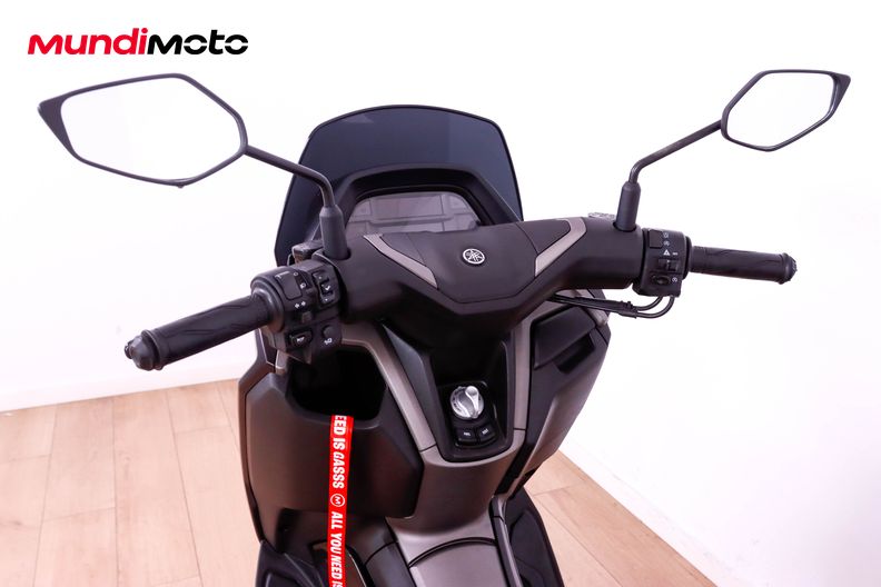 Motorbike image 10