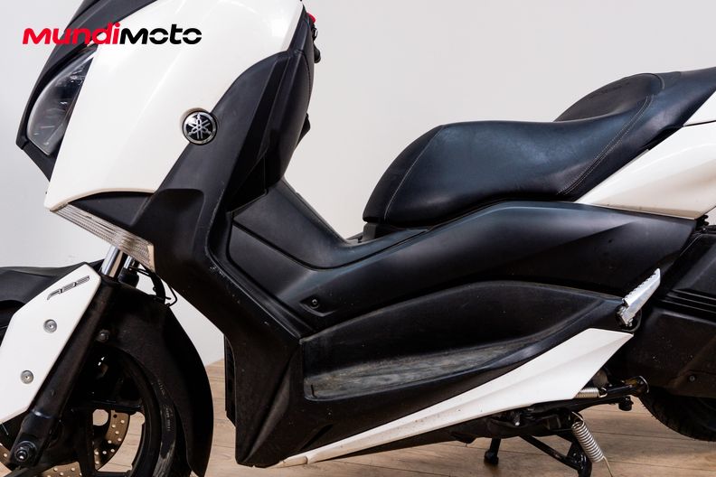 Motorbike image 9
