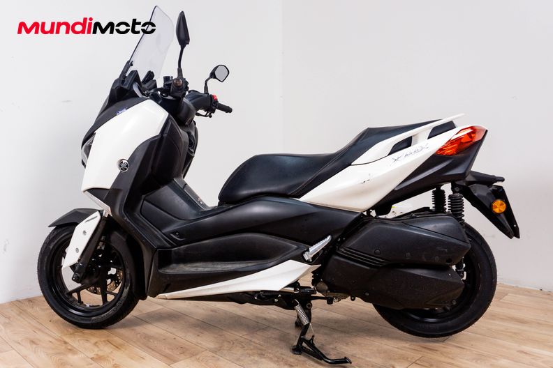 Motorbike image 5
