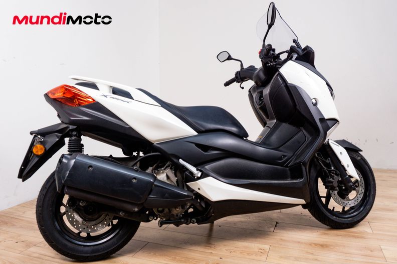 Motorbike image 2