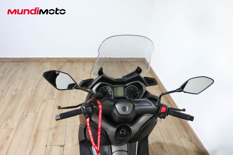 Motorbike image 10