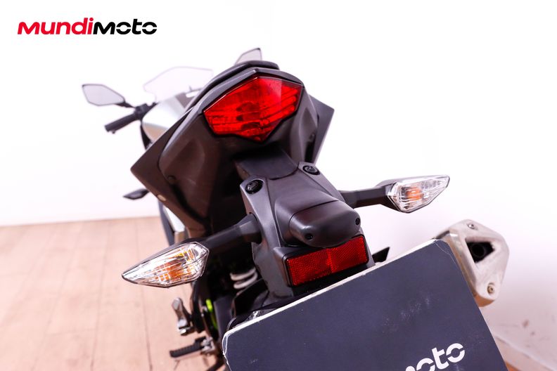 Motorbike image 9
