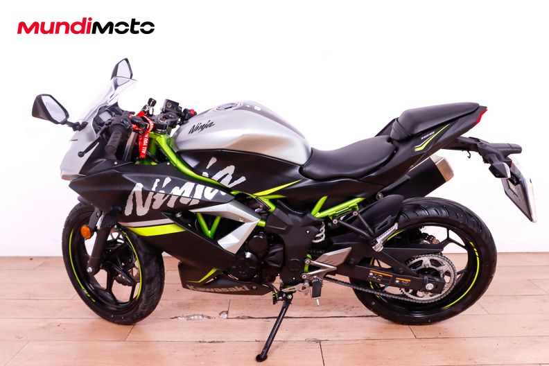 Motorbike image 5