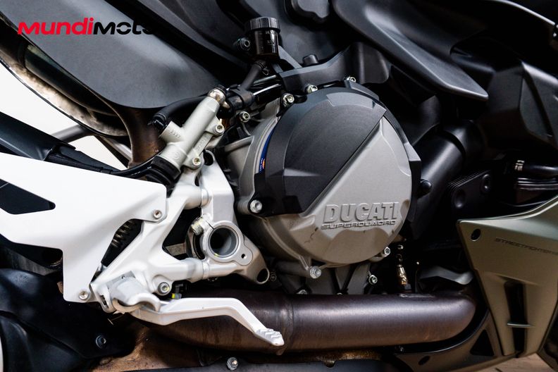 Motorbike image 3