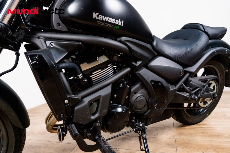 Motorbike image 9