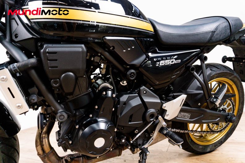 Motorbike image 9