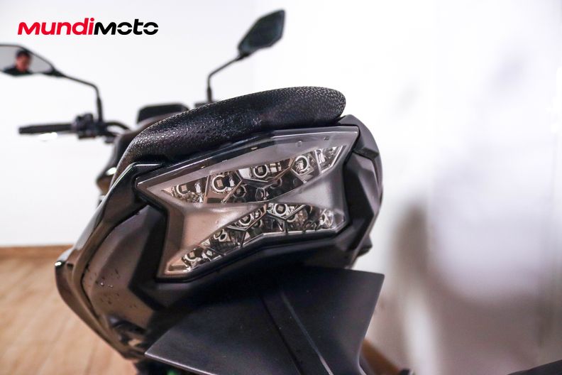 Motorbike image 8