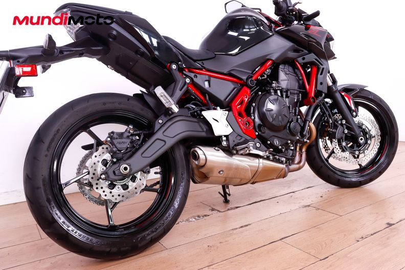 Motorbike image 3
