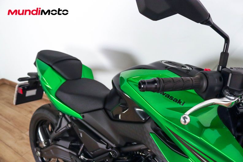 Motorbike image 13