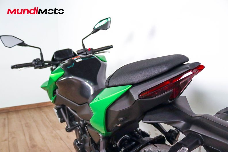 Motorbike image 9