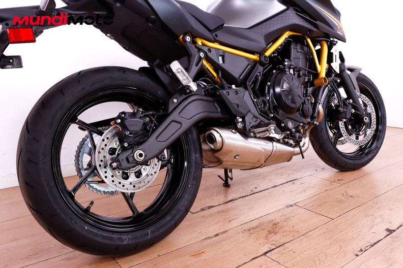 Motorbike image 3