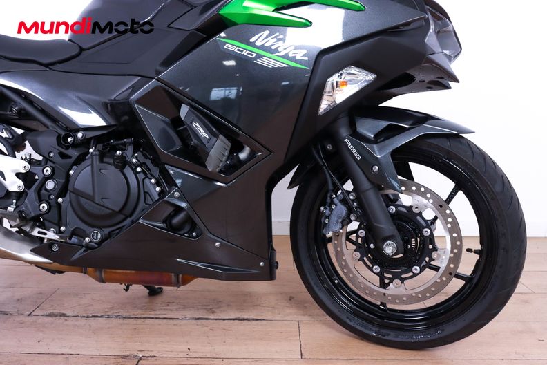 Motorbike image 12