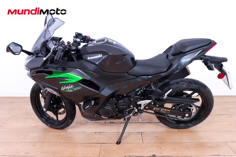 Motorbike image 5