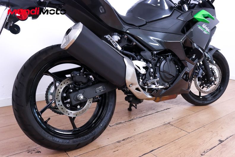 Motorbike image 3