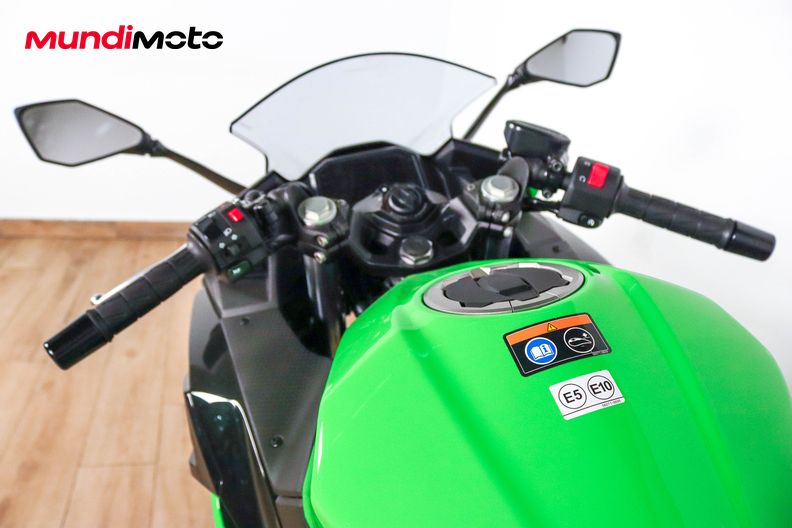 Motorbike image 10