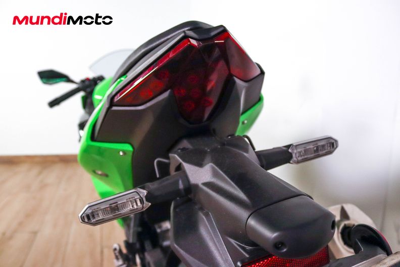 Motorbike image 9