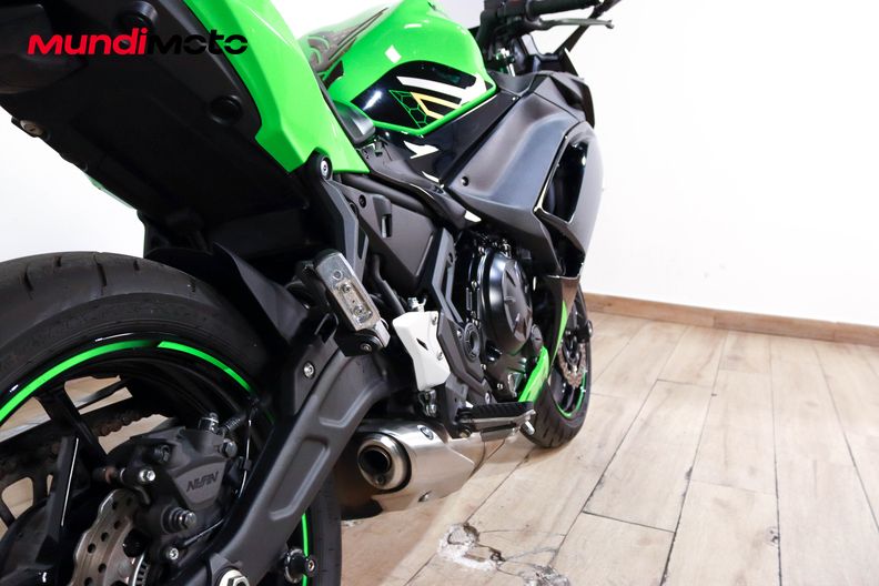 Motorbike image 3