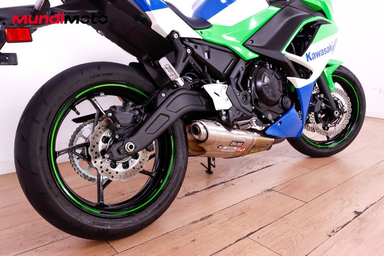 Motorbike image 3