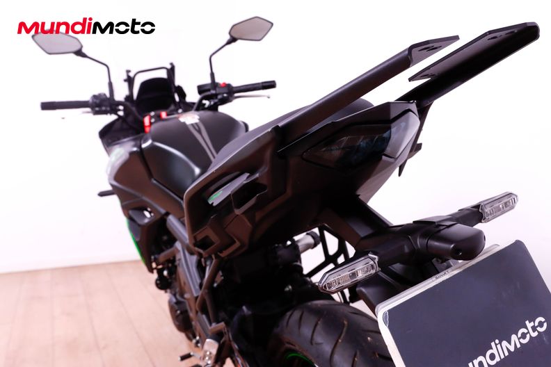 Motorbike image 9