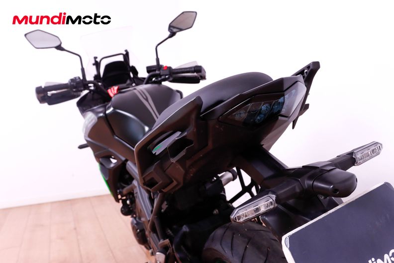 Motorbike image 9