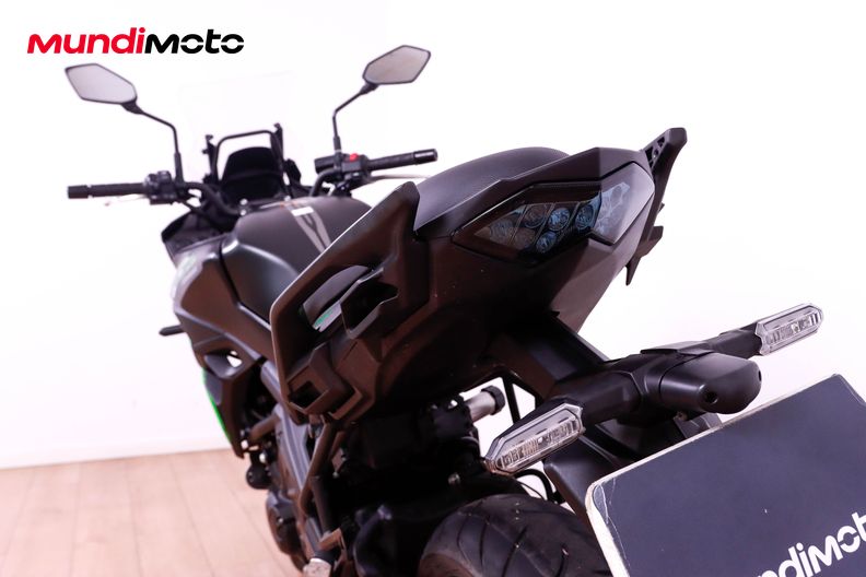 Motorbike image 9