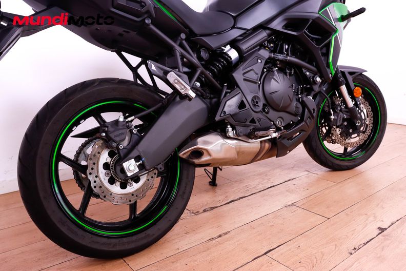 Motorbike image 3