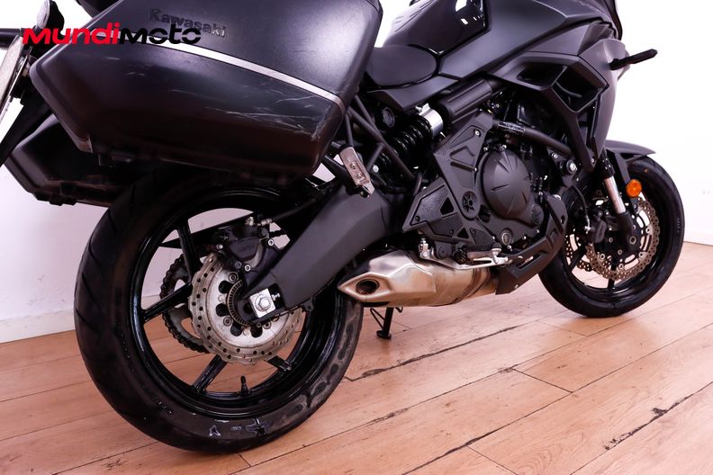 Motorbike image 3