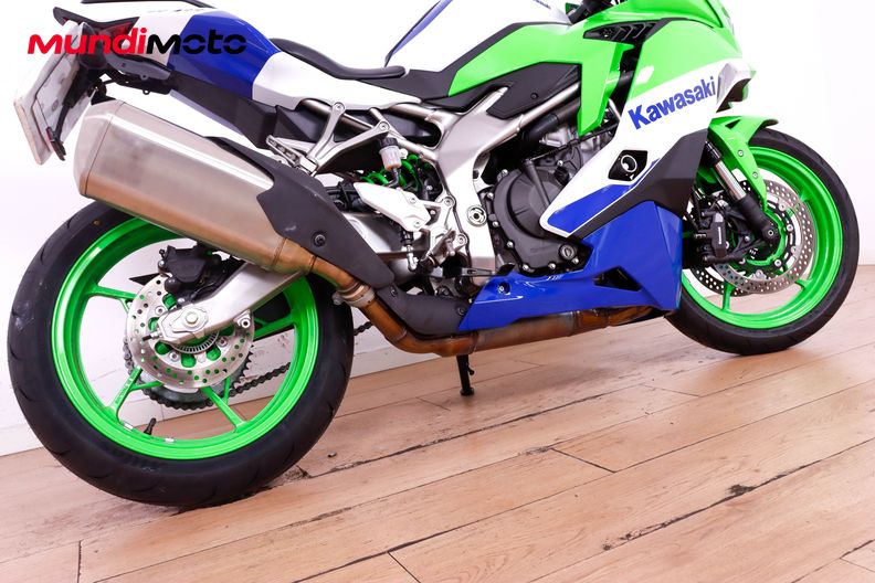 Motorbike image 3