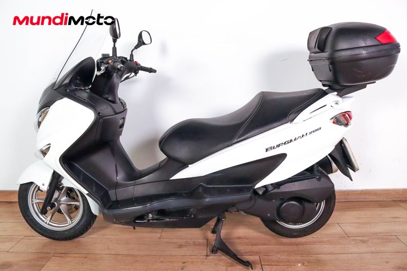Motorbike image 5