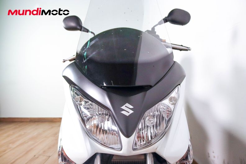 Motorbike image 4