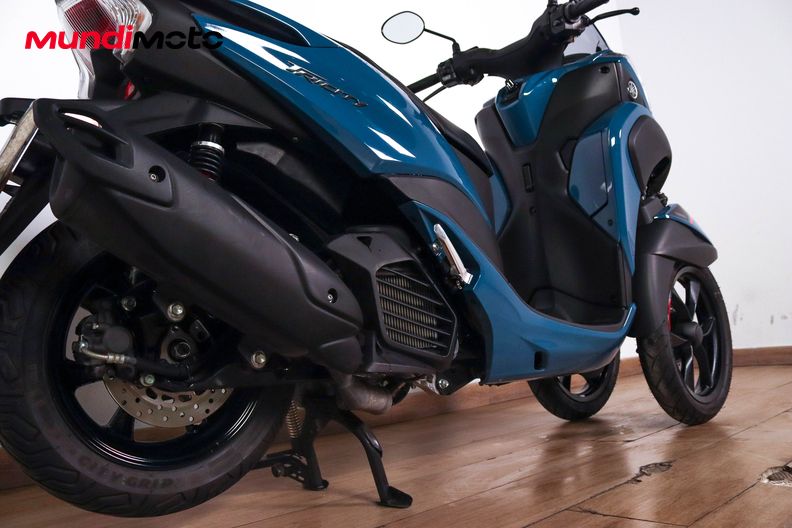 Motorbike image 3